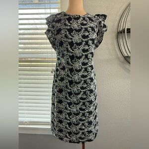 Ann Taylor Flutter Sleeve Lace Appliqué Dress Size 2 Tall